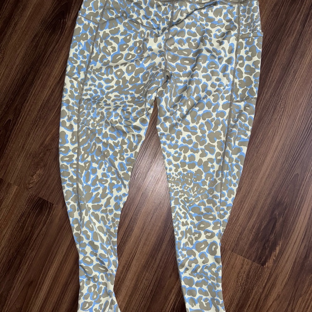 J McLaughlin Leopard Print Leggings